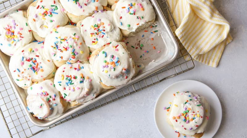 16 Irresistible Cinnamon Roll Recipes